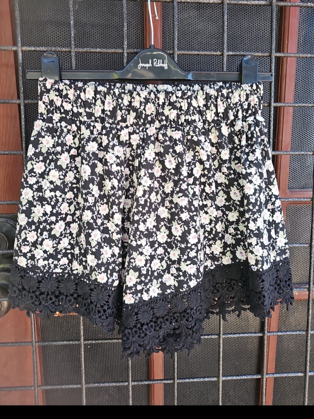 RACHEL Rachel Roy Black Floral Crochet-Hem Skort